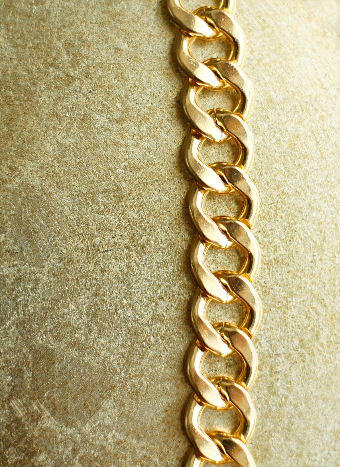 LV Volt Curb Chain Necklace, Yellow Gold - Jewelry - Categories